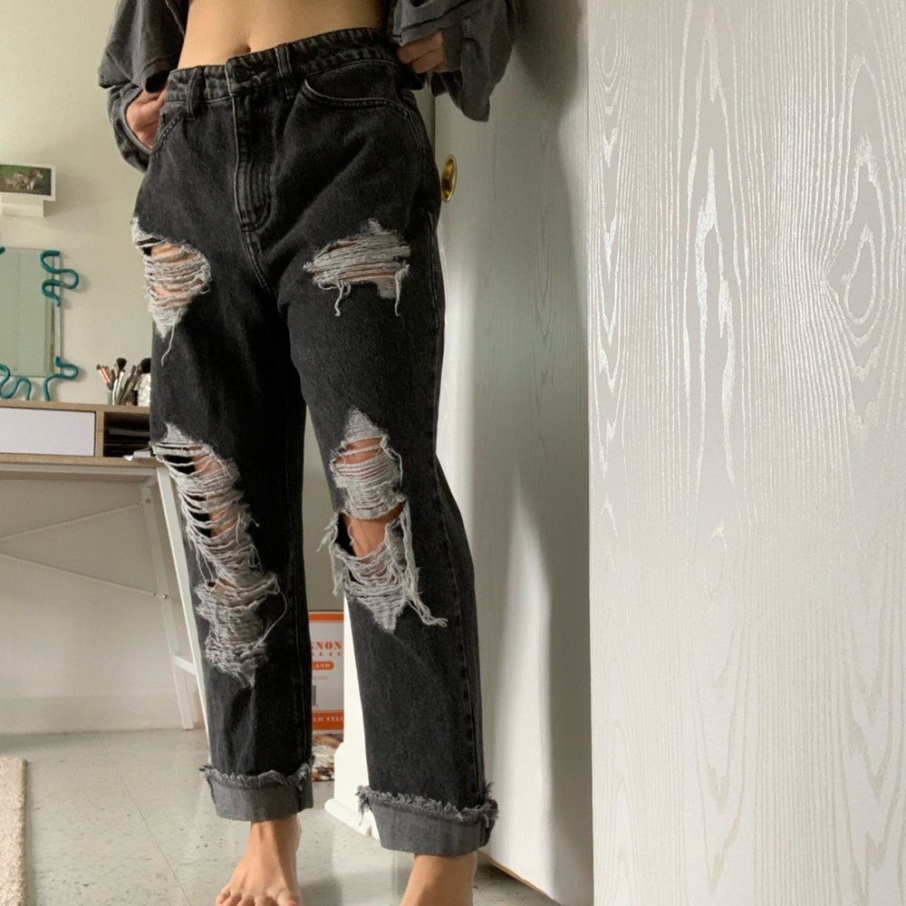 Fashion Nova Black Ripped Mom Jean